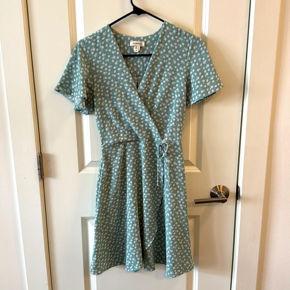 Cute light green dress